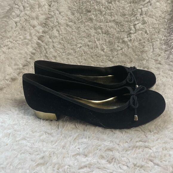 Lane Bryant Black  fabric Velvet Flats Gold 1”Heels Bow accent SZ12W - Picture 1 of 10